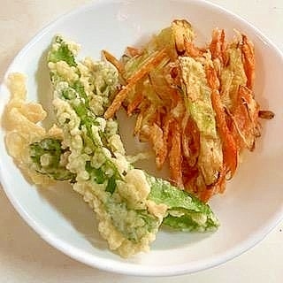 四角豆の天ぷらと 人参・長ねぎ・桜海老のかき揚げ レシピ・作り方 by