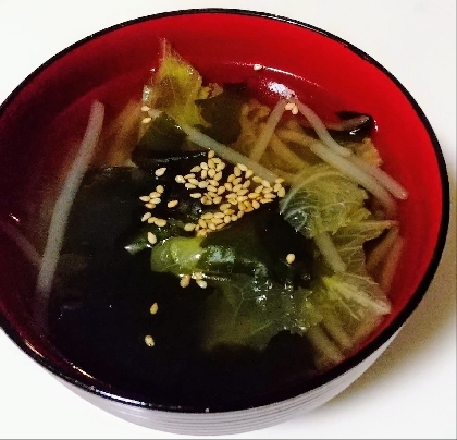 もやしとわかめのコンソメスープ