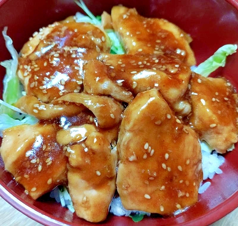 ゴマたっぷり鶏照り焼き丼