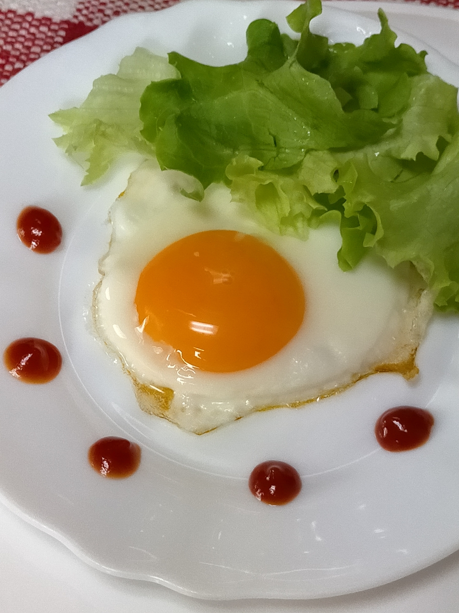 ケチャップ かわいい 目玉焼き レシピ 作り方 By こってぃさん 楽天レシピ