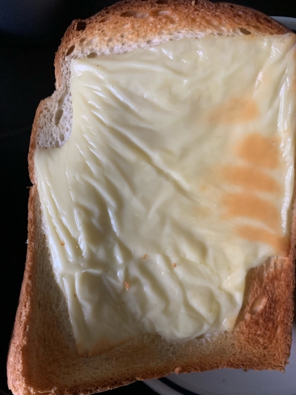 チーズがとろ～り♪ミルクチーズトースト