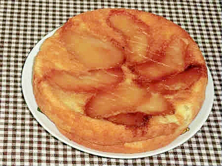 さつまいもとりんごのタタン風ケーキ
