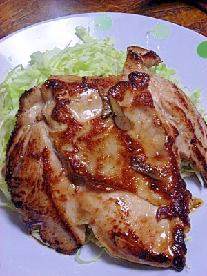 ベトナム風　ニョクマム風味鶏むね肉のソテー