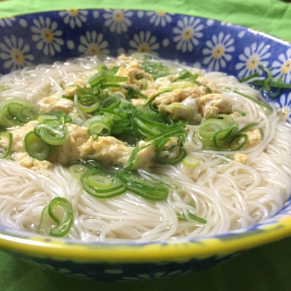 鶏がらスープを使った「和」だけじゃない感じが美味しかったです♪夏の残り物がまだあるので、また作ります！