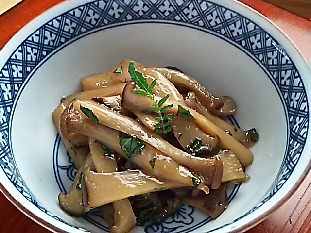 山椒の葉とエリンギの煮物 レシピ 作り方 By Ankake Musubi 楽天レシピ 山椒の葉とエリンギの煮物 レシピ 作り方 By Ankake Musubi 楽天レシピ
