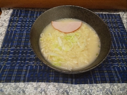 お好きな肉とキャベツでラーメン