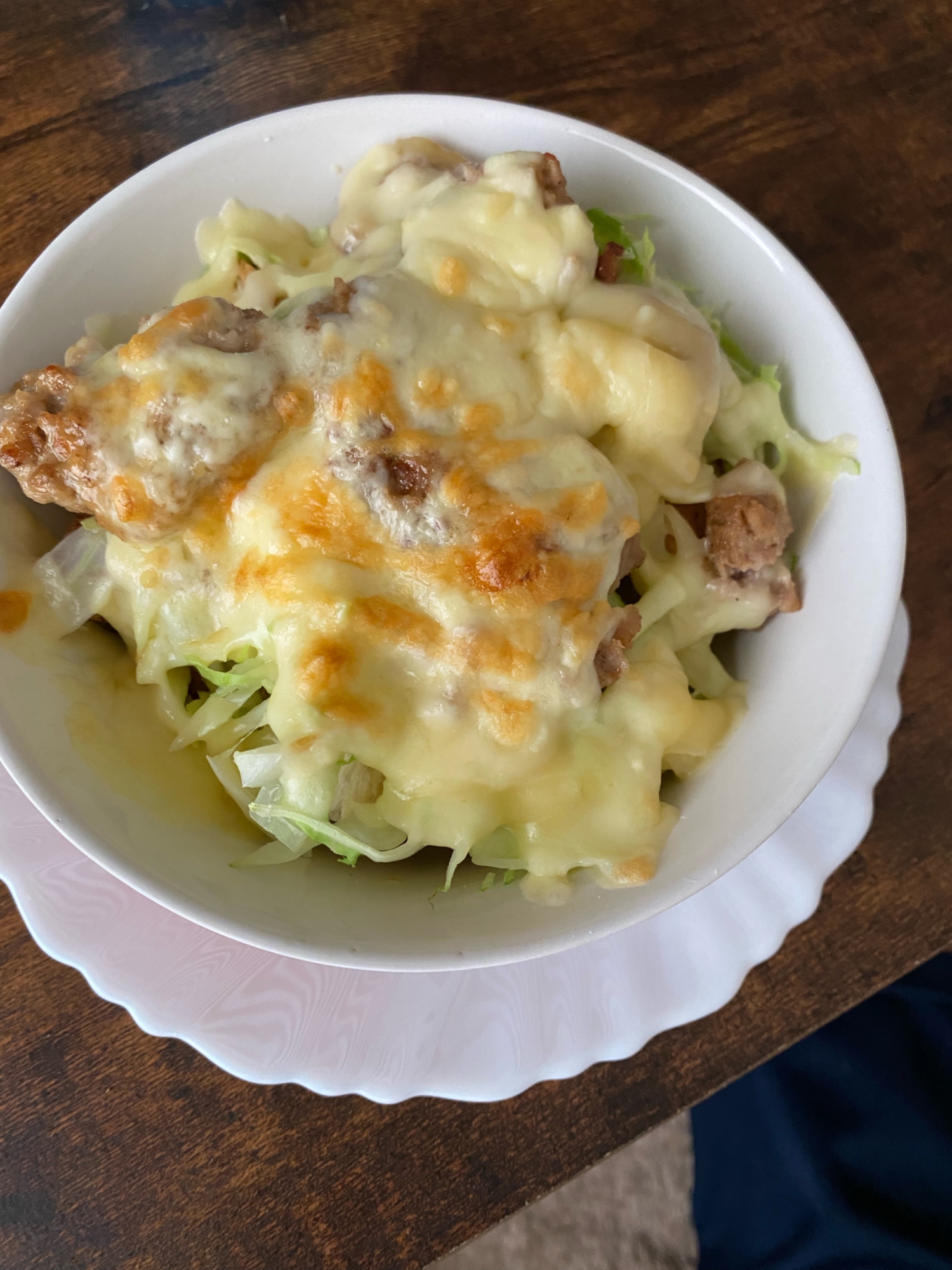 余ったハンバーグでパングラタン