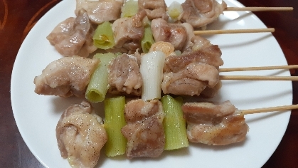 フライパンで焼き鳥塩焼き♪作ってお家で居酒屋気分✨