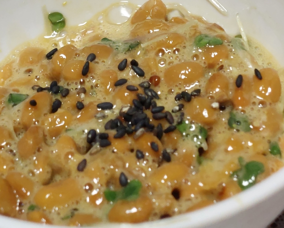 ブロッコリースプラウトと黒ゴマの納豆