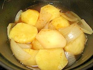 じゃがいもの食べるラー油煮