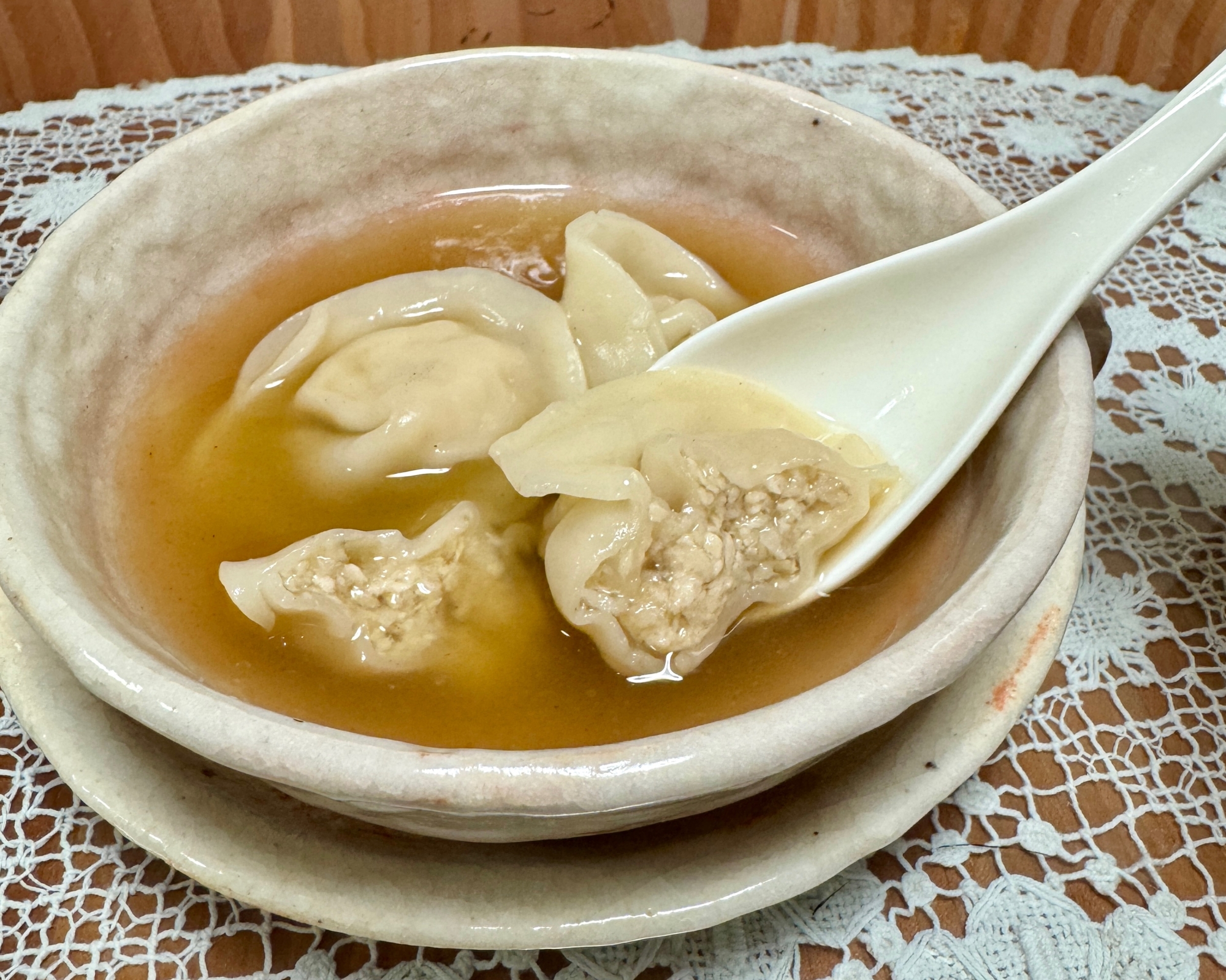 プルルン！とろりん！れんこんと鶏ひき肉の☆水餃子