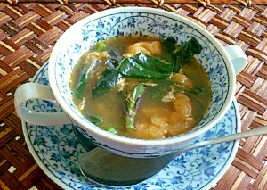 沖縄野菜でハンダマのエスニック風スープ
