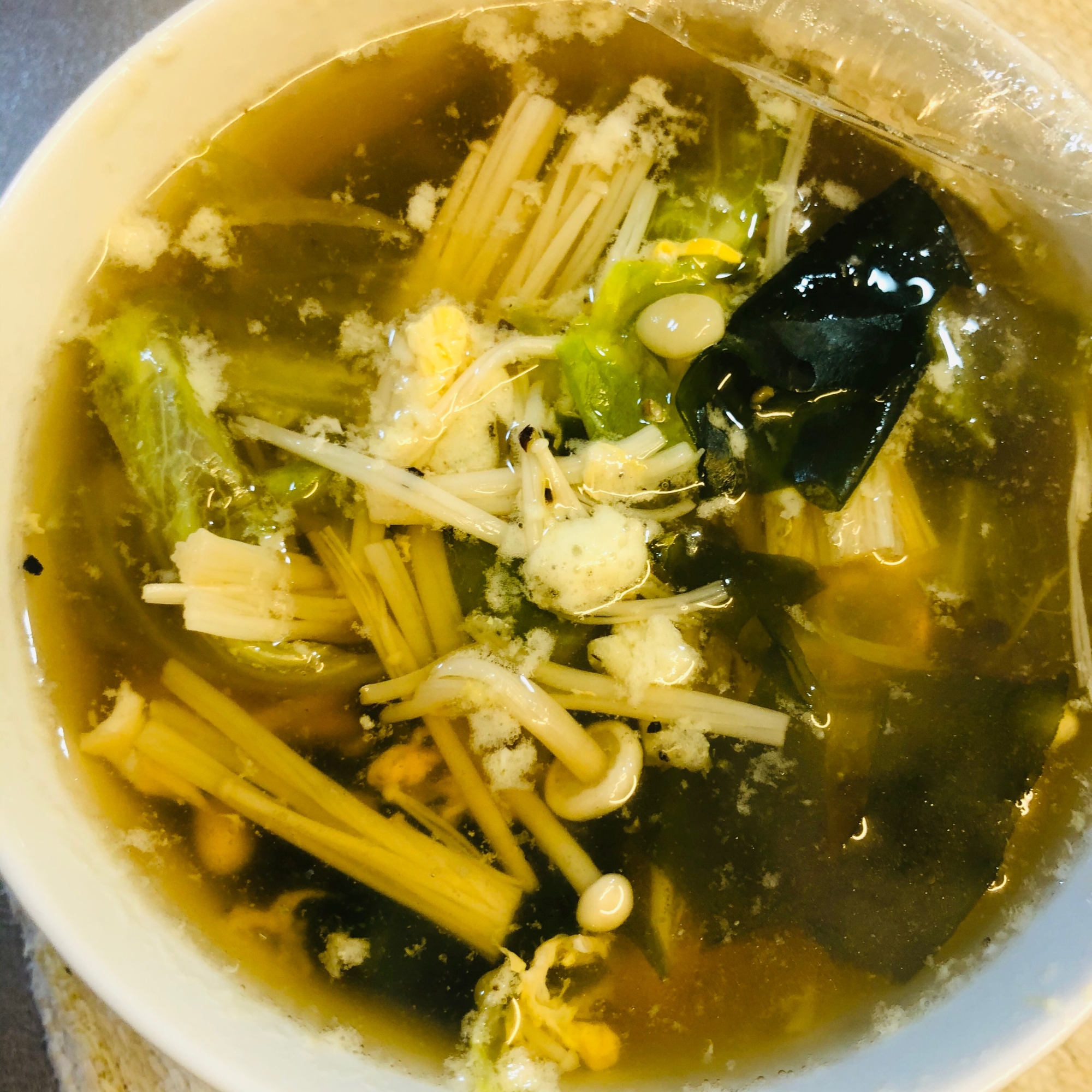 えのきとレタスの中華スープ