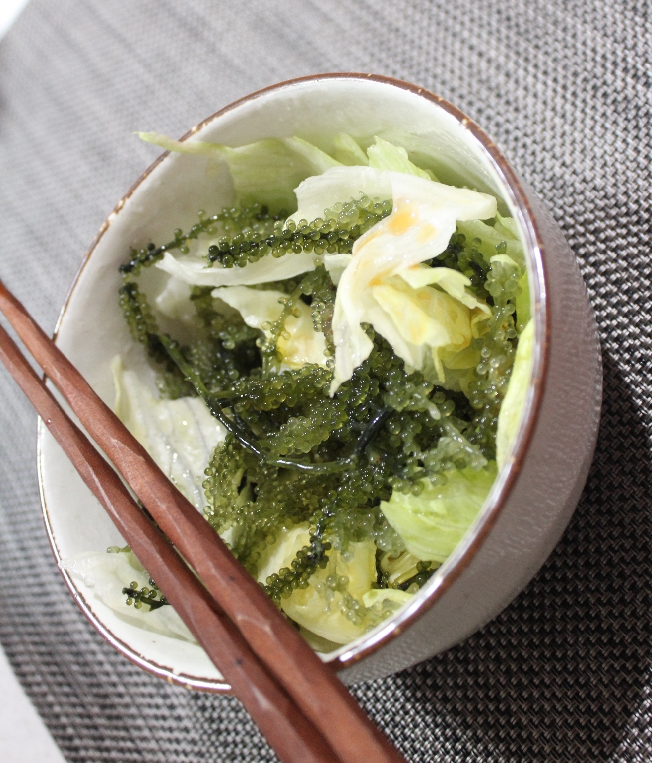 沖縄土産レシピ★海ぶどうの簡単サラダ