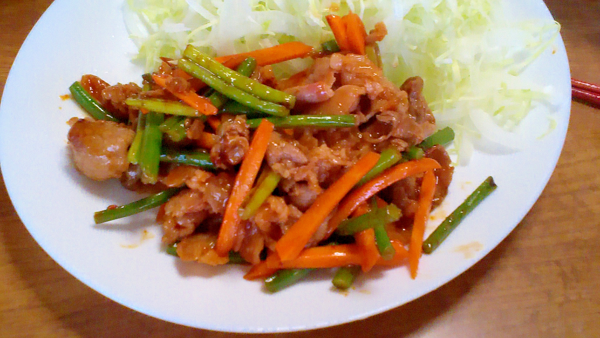 焼肉のたれで簡単！牛肉とニンニクの芽炒め