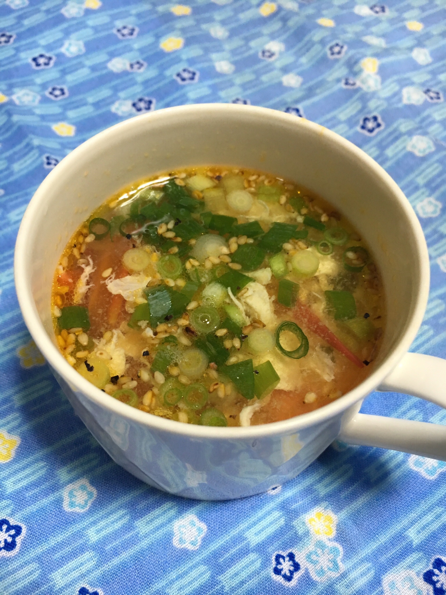 卵とトマトの中華風スープ