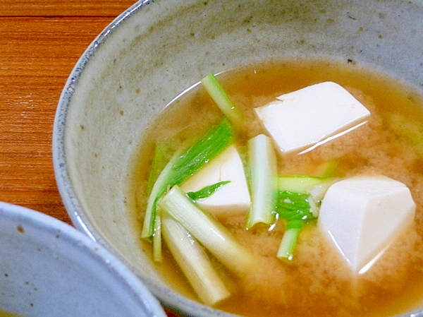 うるいと豆腐のお味噌汁