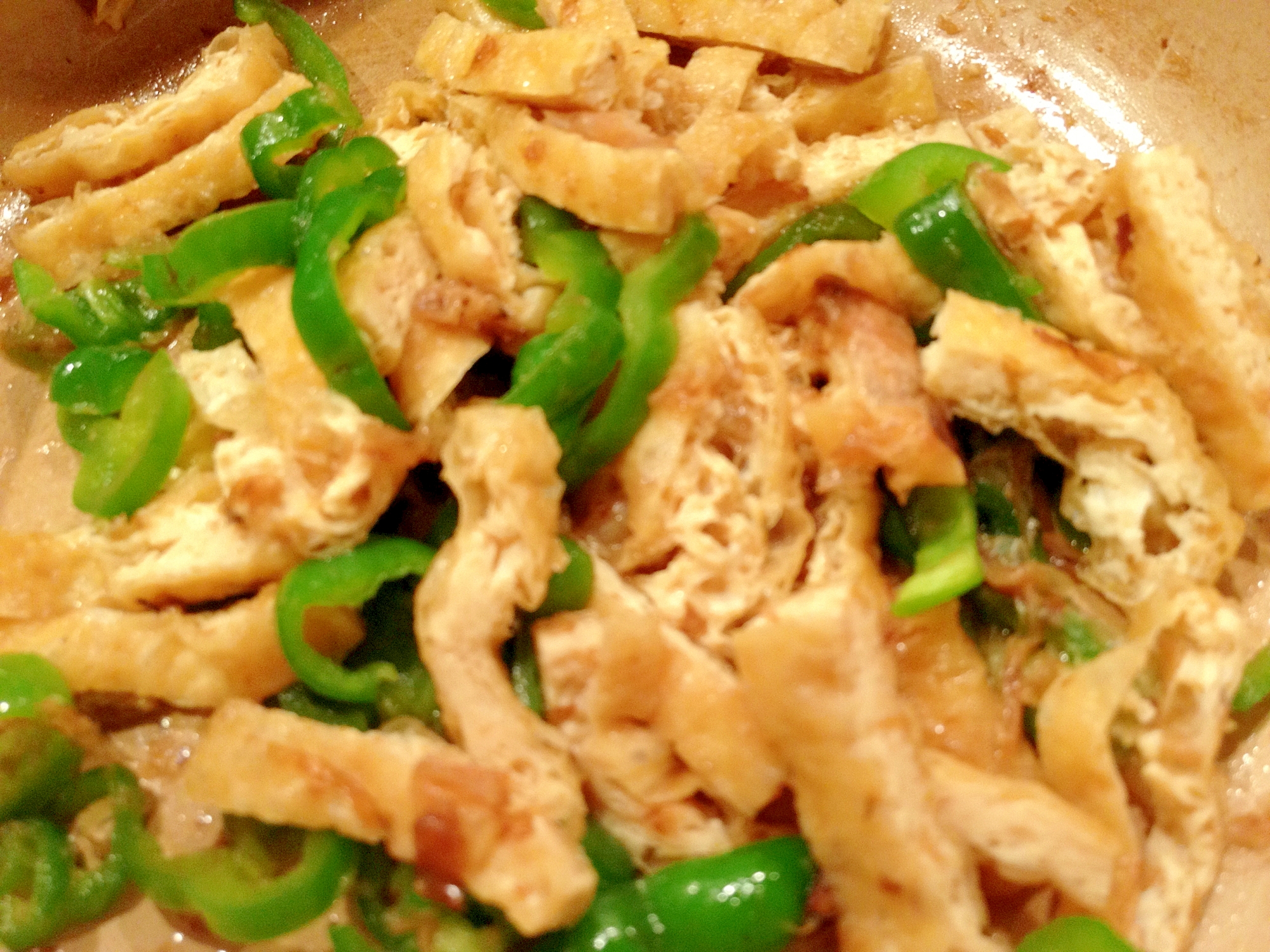 ご飯がすすむ!油揚げとピーマンの甘辛煮