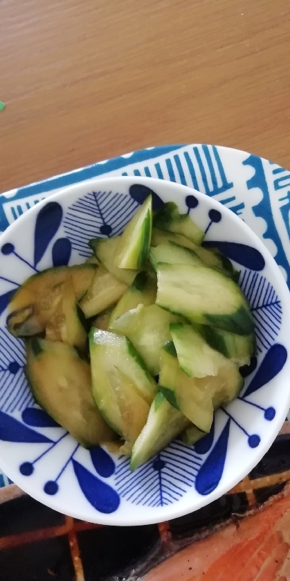 【男の宅飯】夏の漬物　胡瓜の生姜醤油漬け