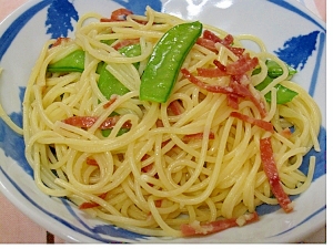 塩麹でさやえんどうとベーコンのパスタ