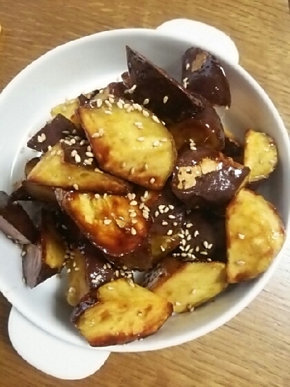 油と砂糖、醤油を初めから入れておくなんてどんな風になるんだろうと…思ってました！丁度さつまいもがあったのでやってみたら、かりっとして美味しかったです(^ー^)☆