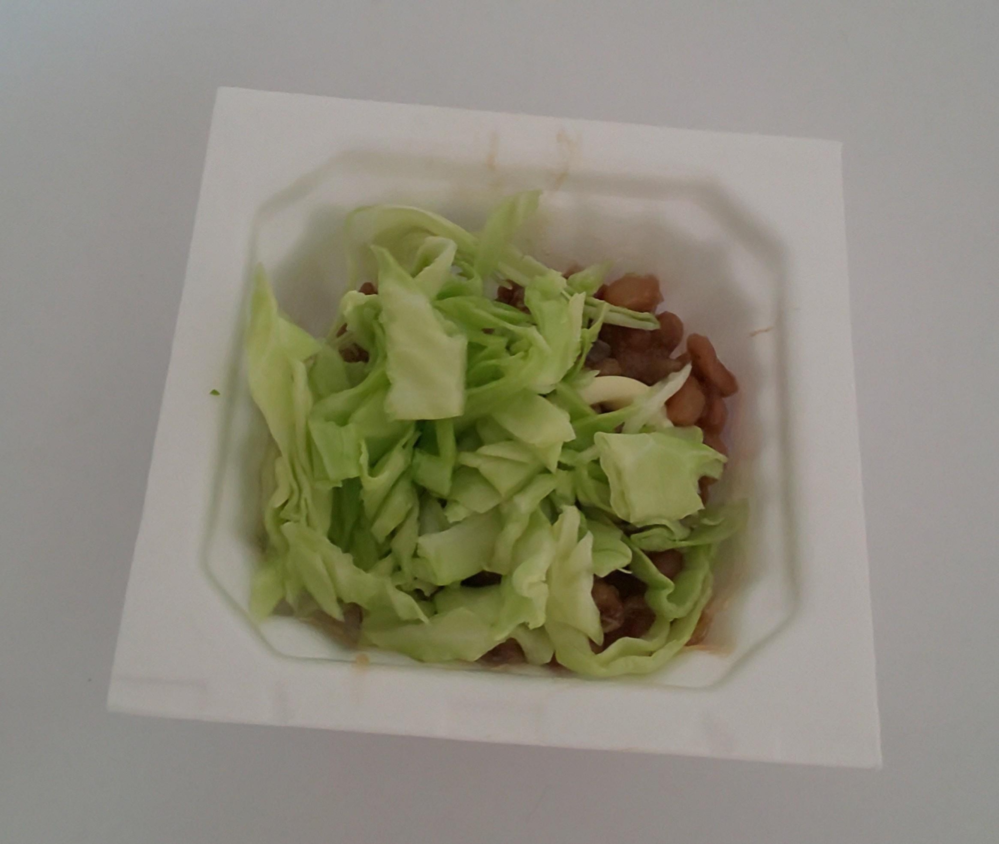 キャベツとマヨネーズ入り納豆
