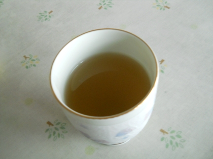 ホヌはん♪おじゃましますぅ§^。^§←昨日の美肌がまだ残ってますので、そのままの状態でこの緑茶を頂きました。結果は…


（●＾o＾●）血行良くなりさらに美肌