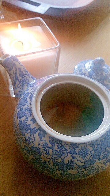 カモミールとマンゴ、ミントの甘い香り茶