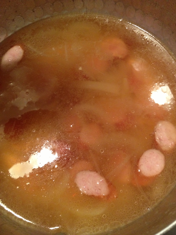 ウインナーと玉ねぎのコンソメスープ レシピ 作り方 By 2rママ 楽天レシピ