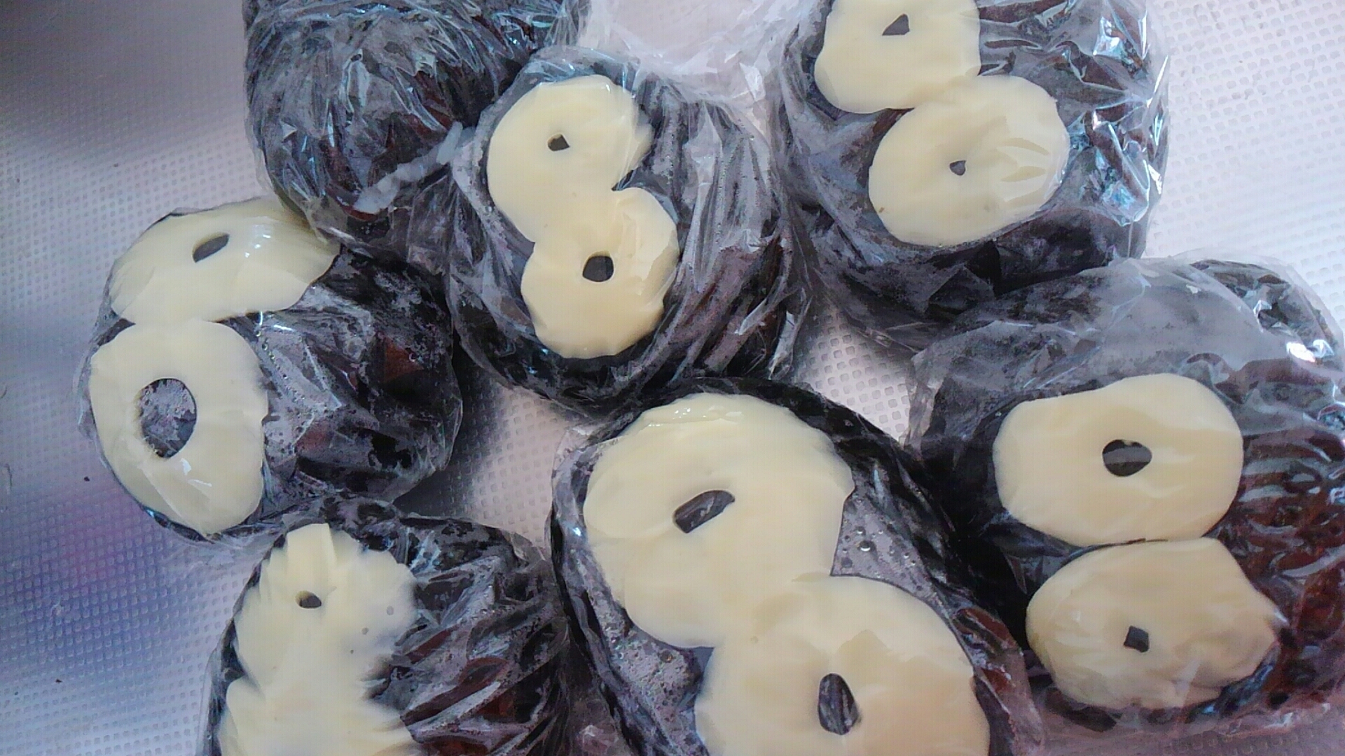 まっくろくろすけ おにぎり レシピ 作り方 By ユ キ 楽天レシピ まっくろくろすけ おにぎり レシピ 作り方 By ユ キ 楽天レシピ