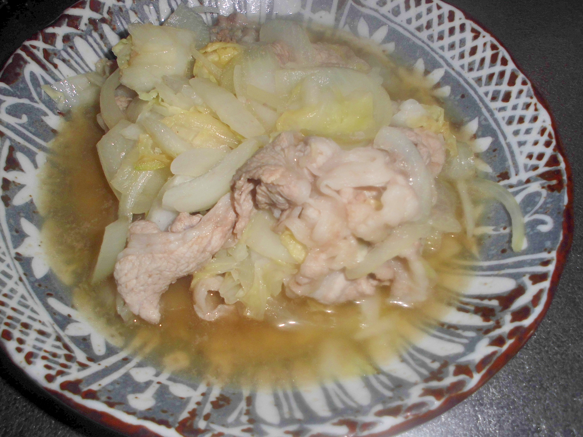 豚肉・白菜・玉ねぎのコンソメ煮