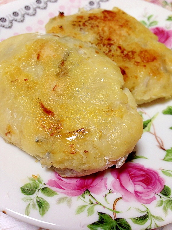 さつま芋で♡じゃこ＆とろけるチーズの焼きコロッケ