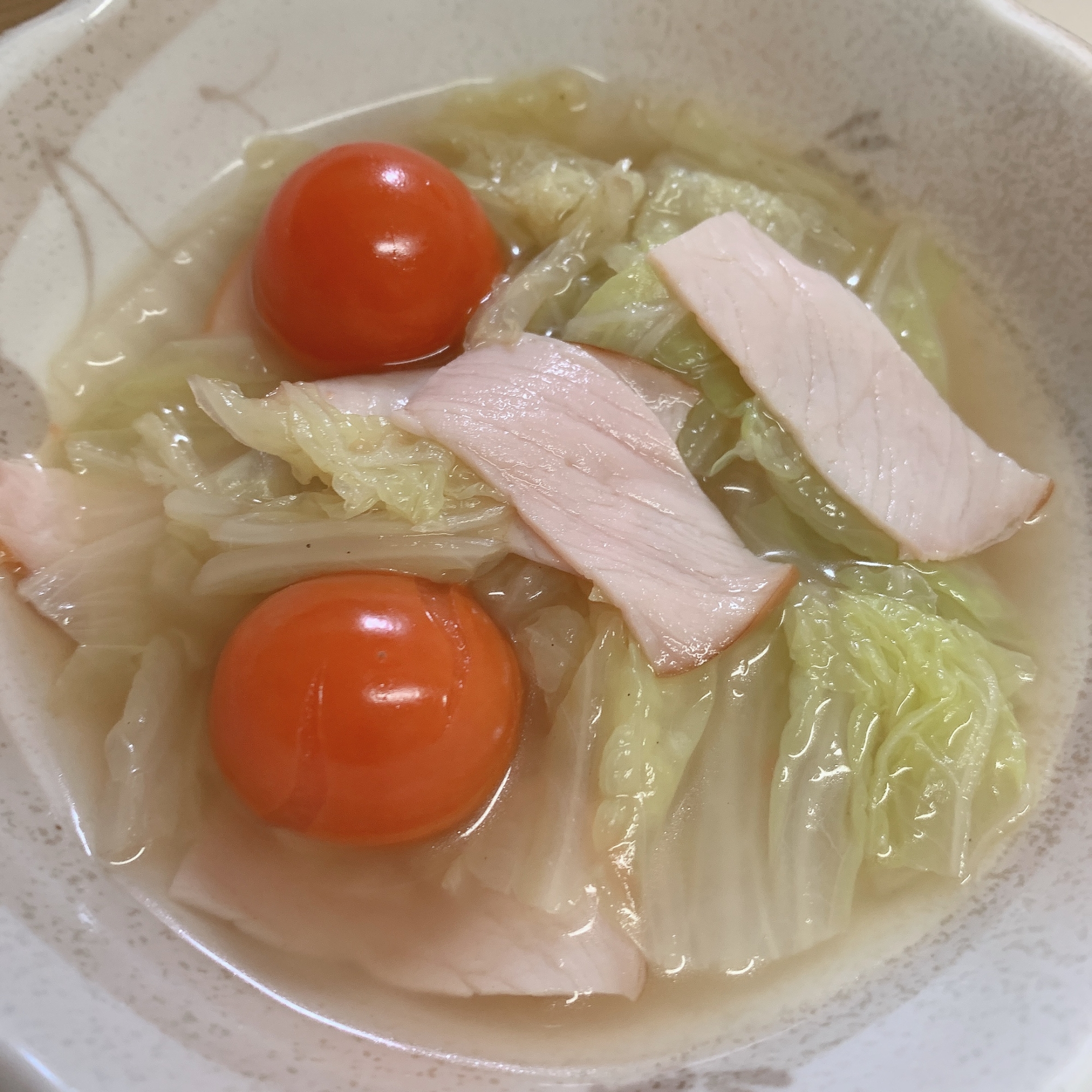 ハムと白菜のスープ