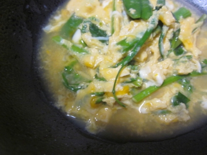 味噌汁リメイク 細ニラ入れて卵とじうどん