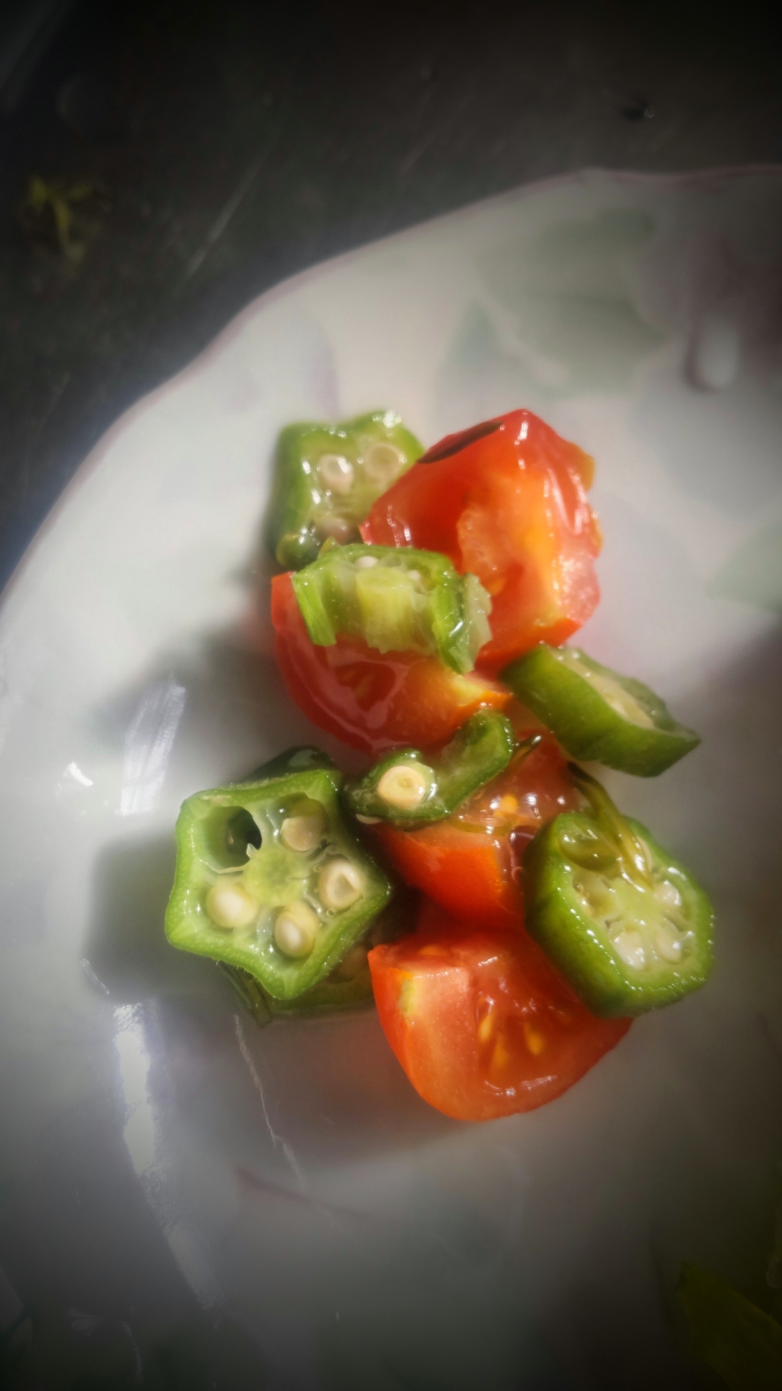 オクラとミニトマトのマリネ