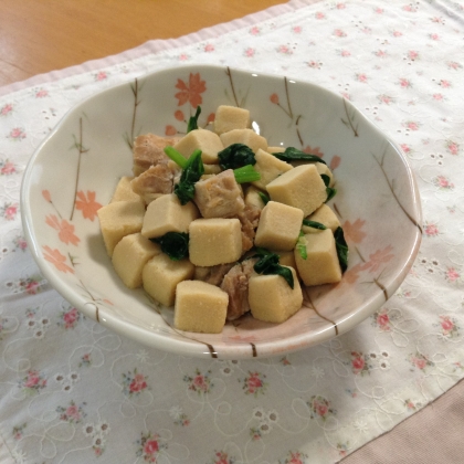 インゲンの代わりにほうれん草を入れました。高野豆腐に味がしみて美味しかったです♪