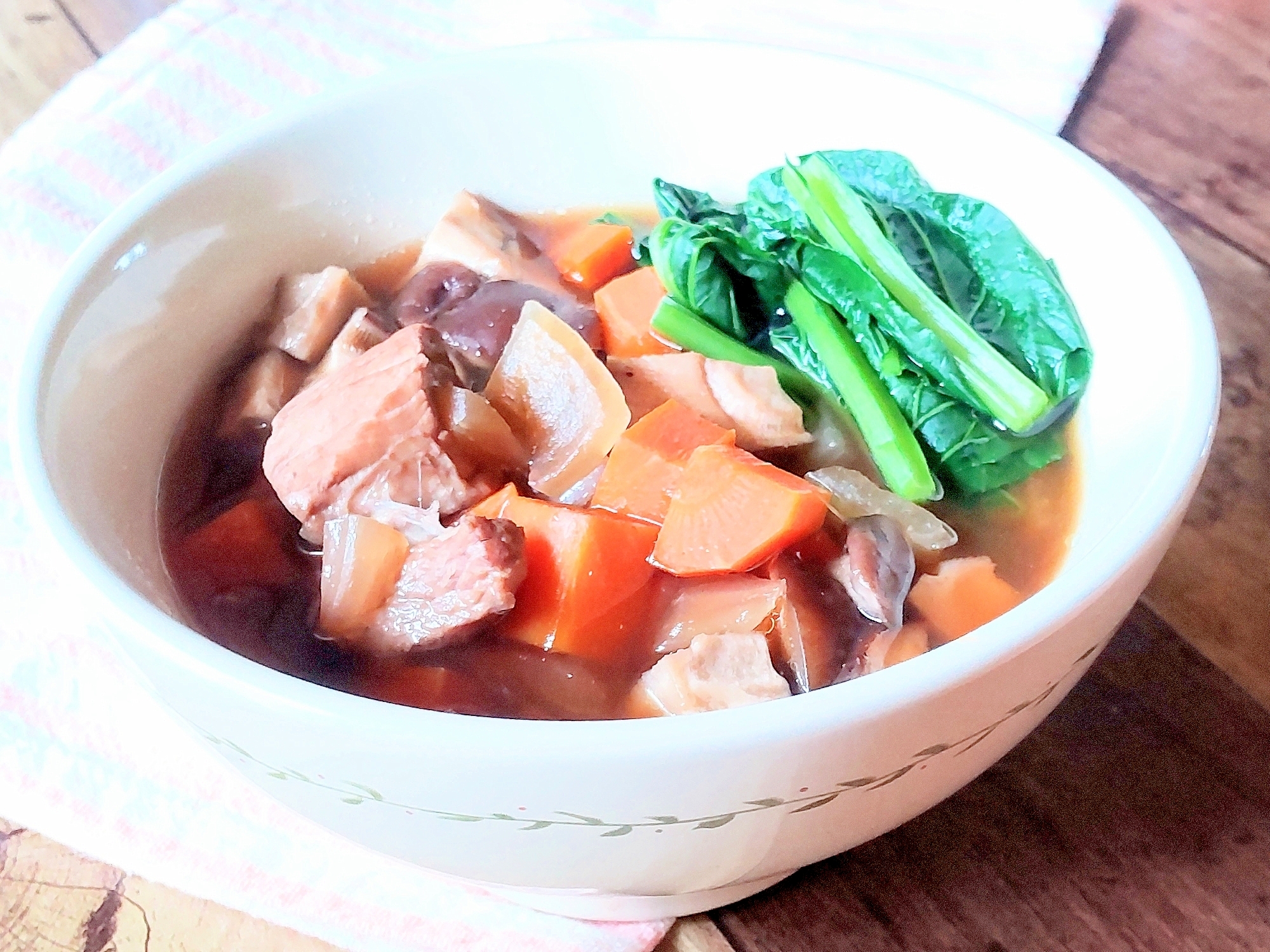 和風！豚もも肉とたっぷり野菜のおかずスープ