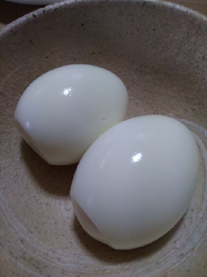 こんにちは(^-^)/ゆで卵のレシピ活用させて頂きました！殻がツルンと剥けて楽でした♪ありがとうございました(^-^)