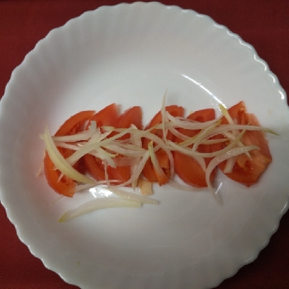 トマトと酢玉ねぎのカプレーゼ風