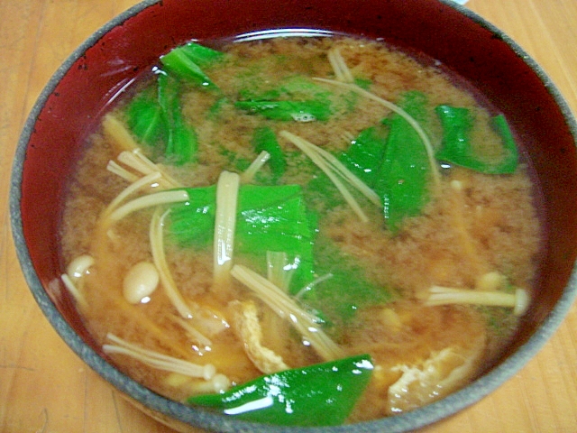 レタスとエノキのお味噌汁