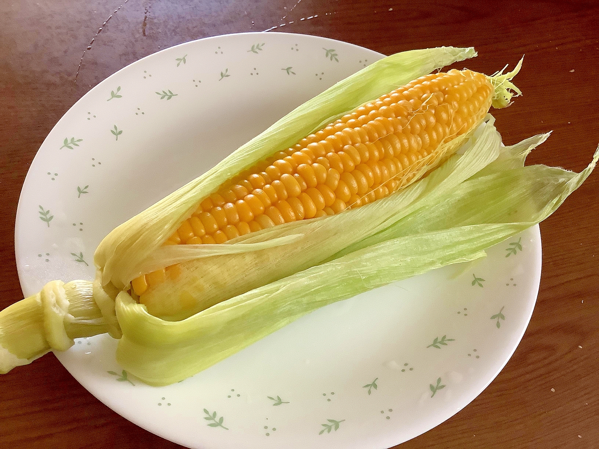 レンジでとうもろこし