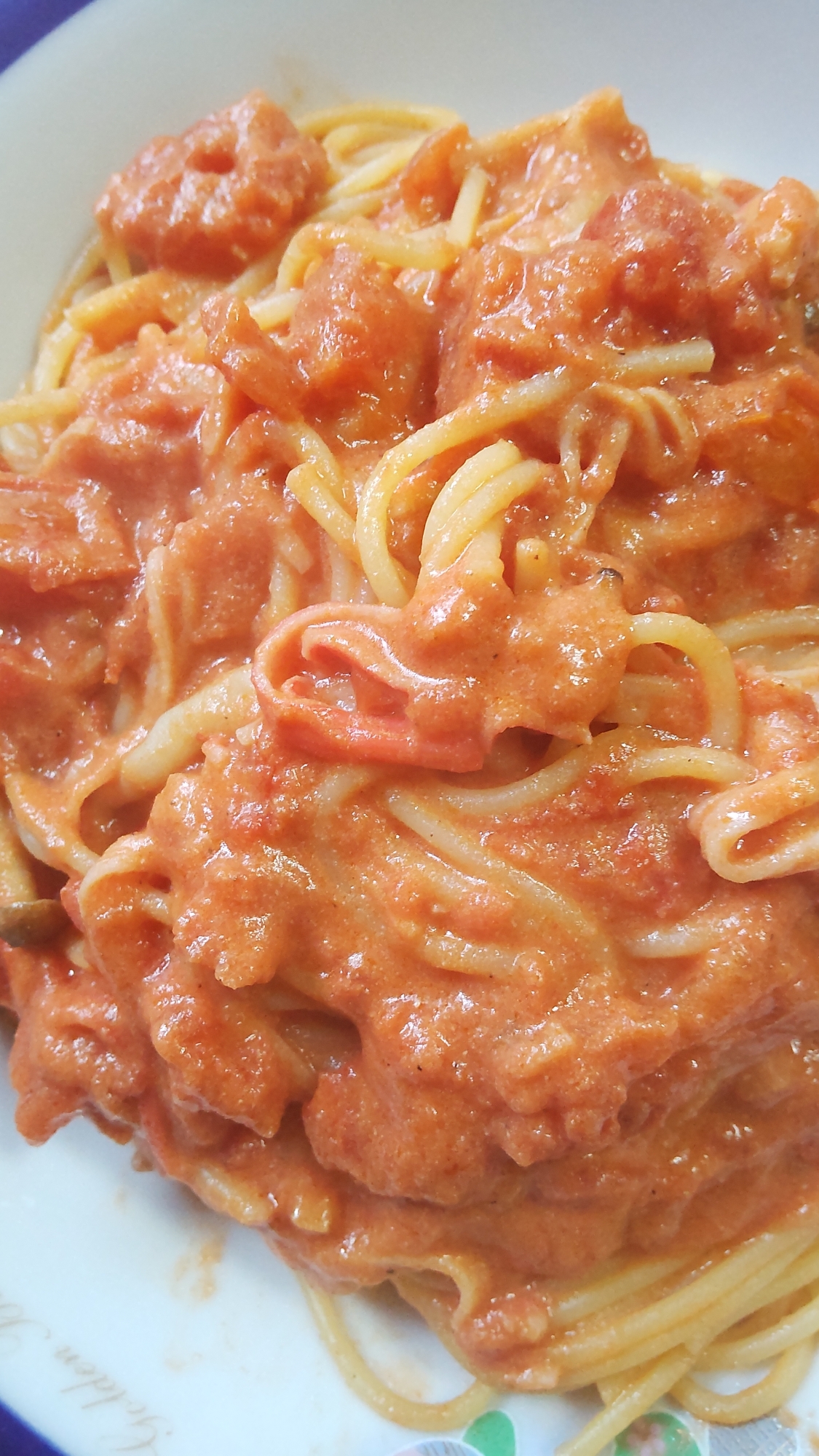 トマトクリームパスタ