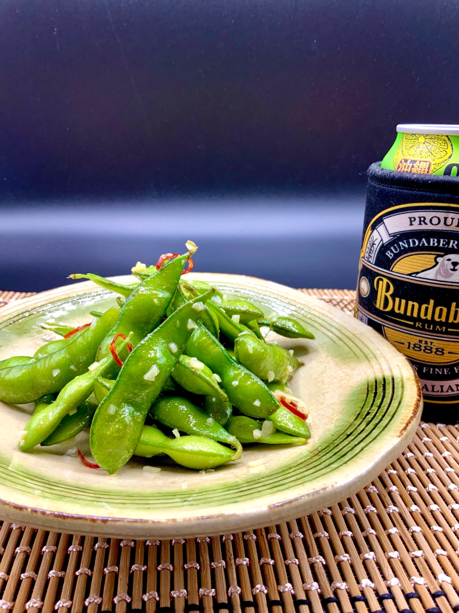 ビールと相性抜群のおつまみ！簡単枝豆ペペロンチーノ