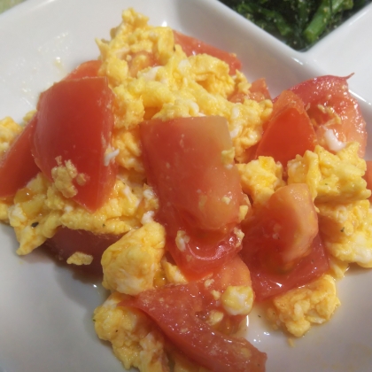 卵とトマトのマヨ炒め