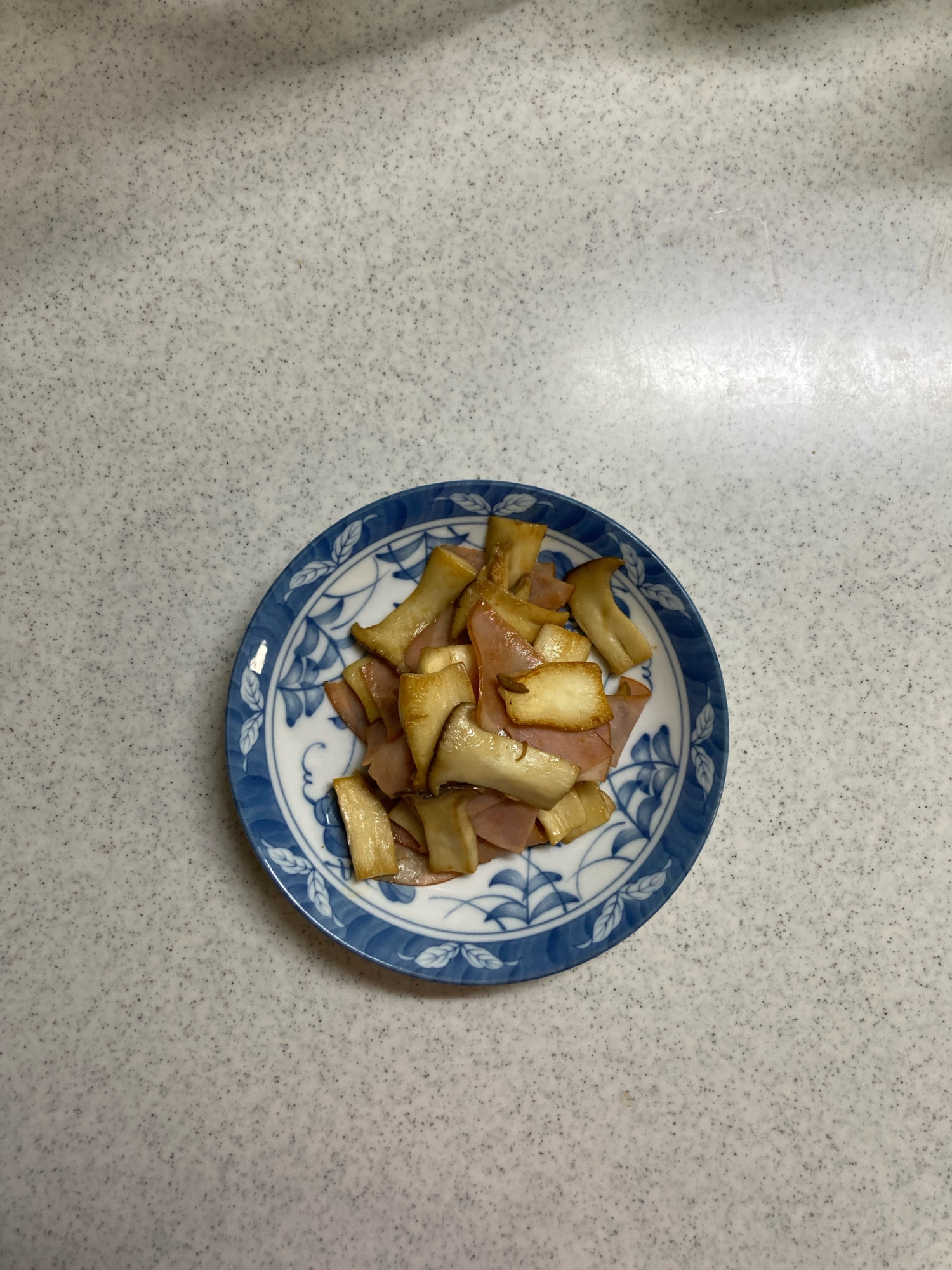 ハムとエリンギのバター醤油炒め