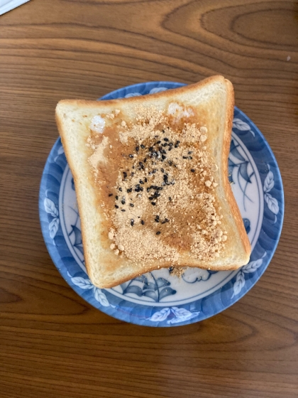 きな粉黒ごま♪トースト✧˖°