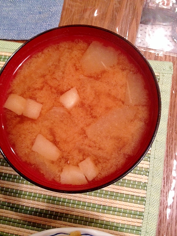 大根と人参とお麩の味噌汁