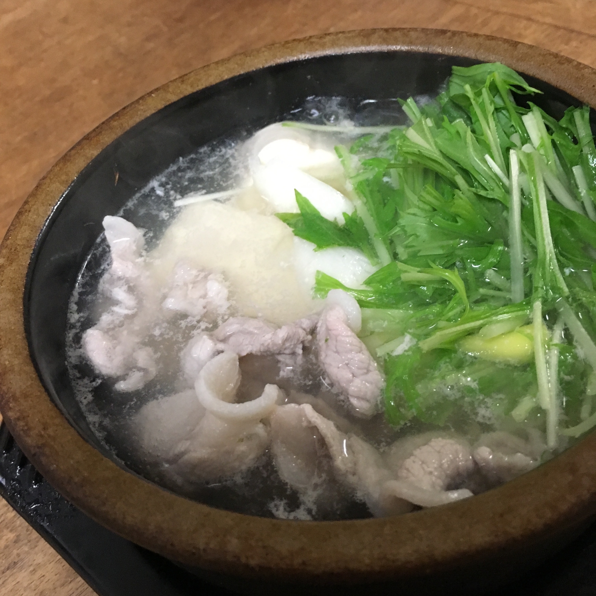 シャリシャリ水菜の湯豆腐