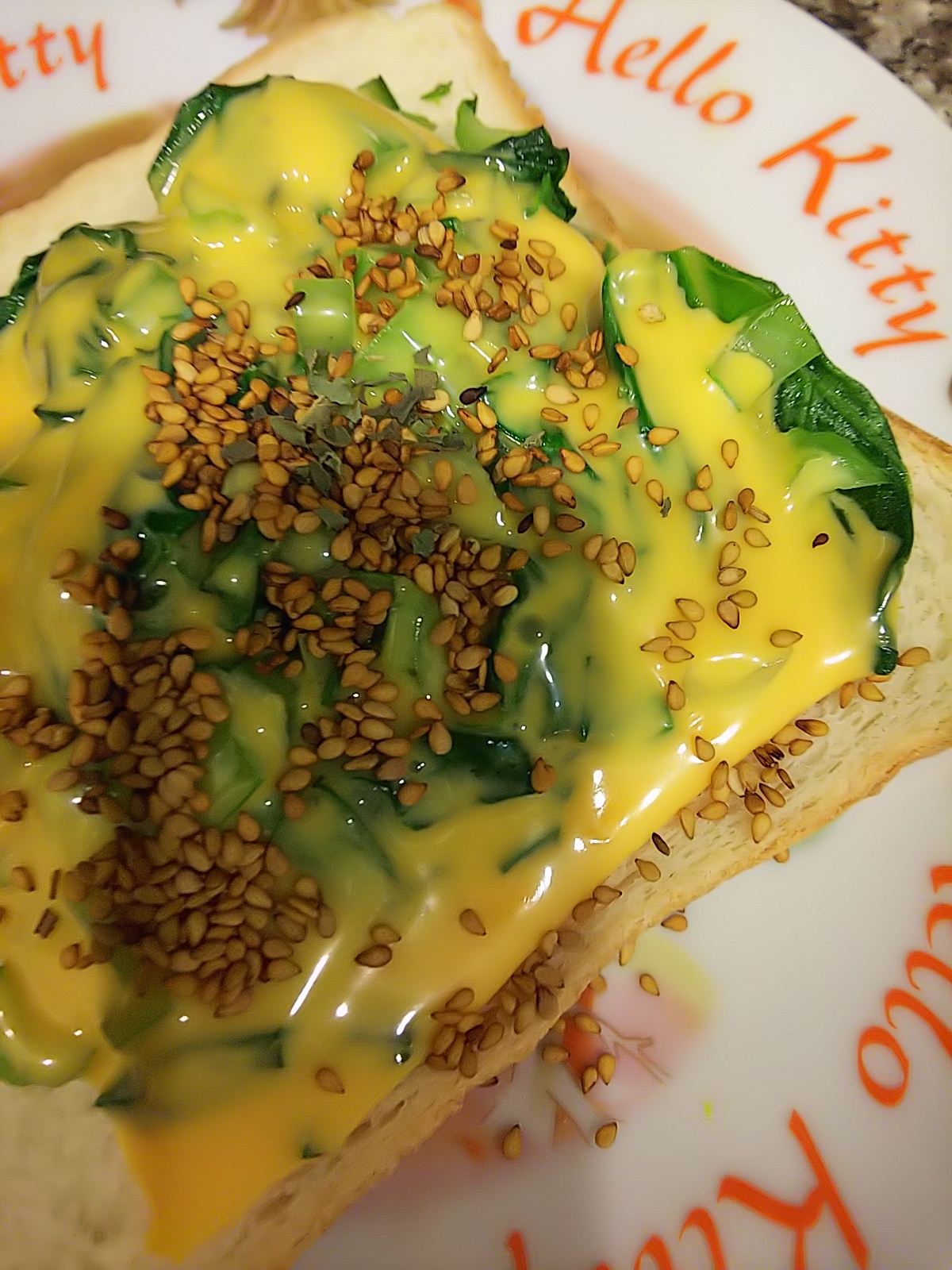 小松菜チーズごまトースト
