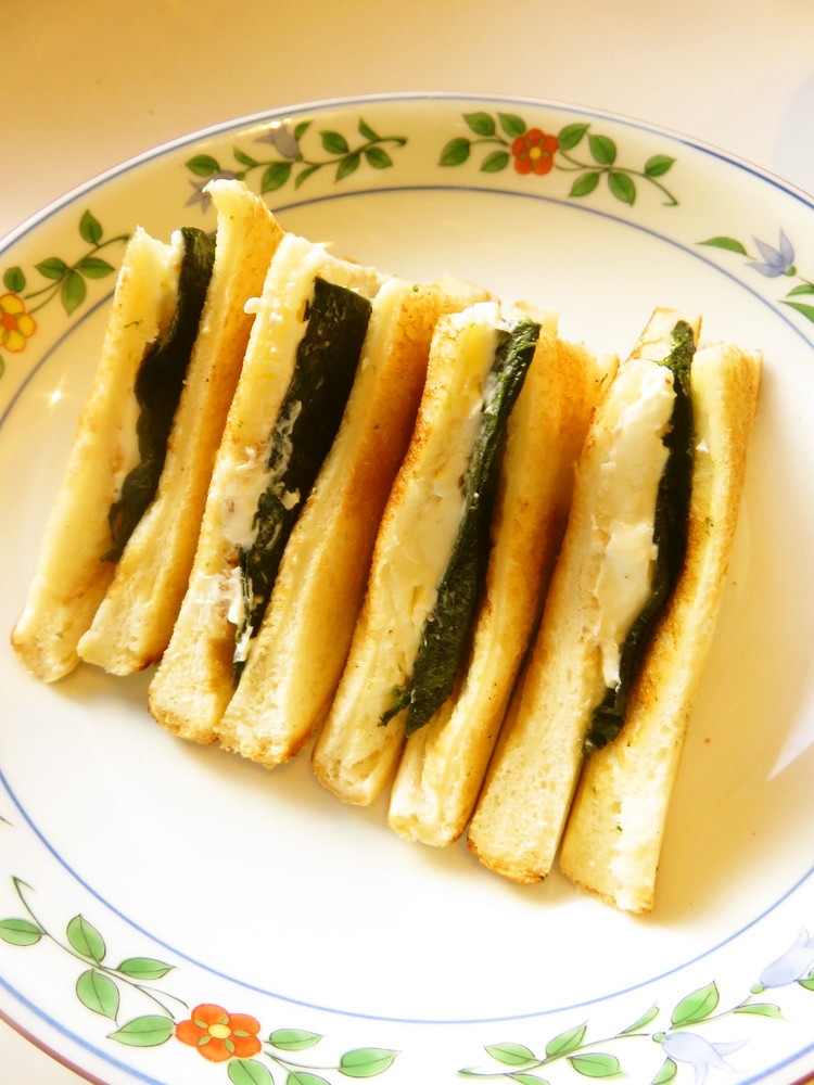 簡単♪佐賀県産のりとクリームチーズのトーストサンド